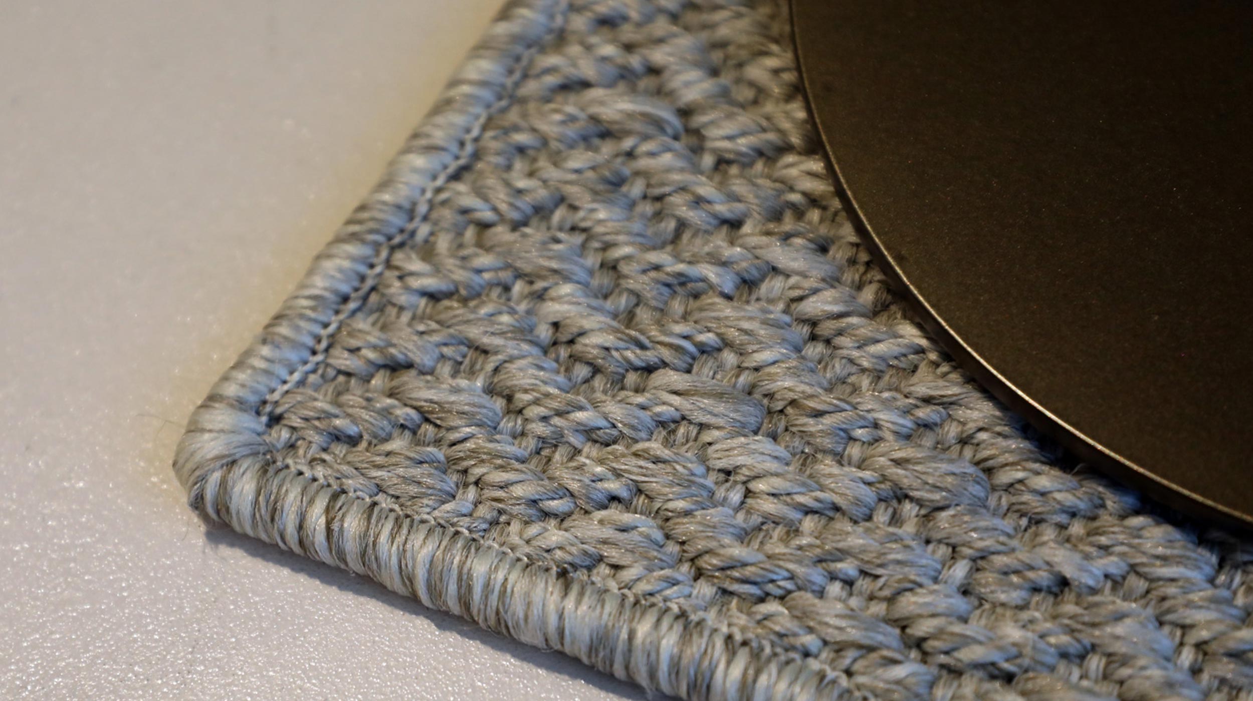 Block one image centered