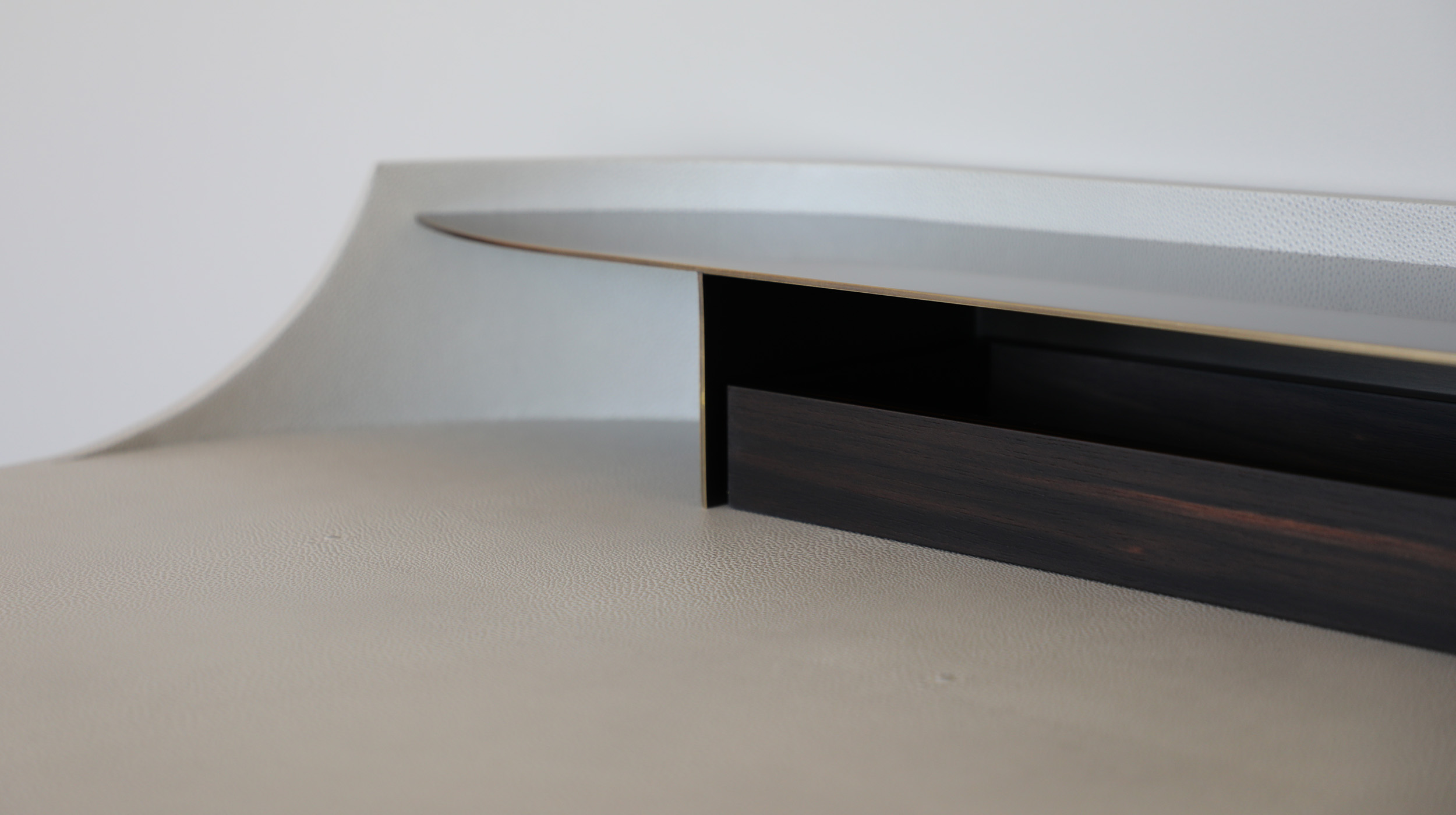 Block one image full