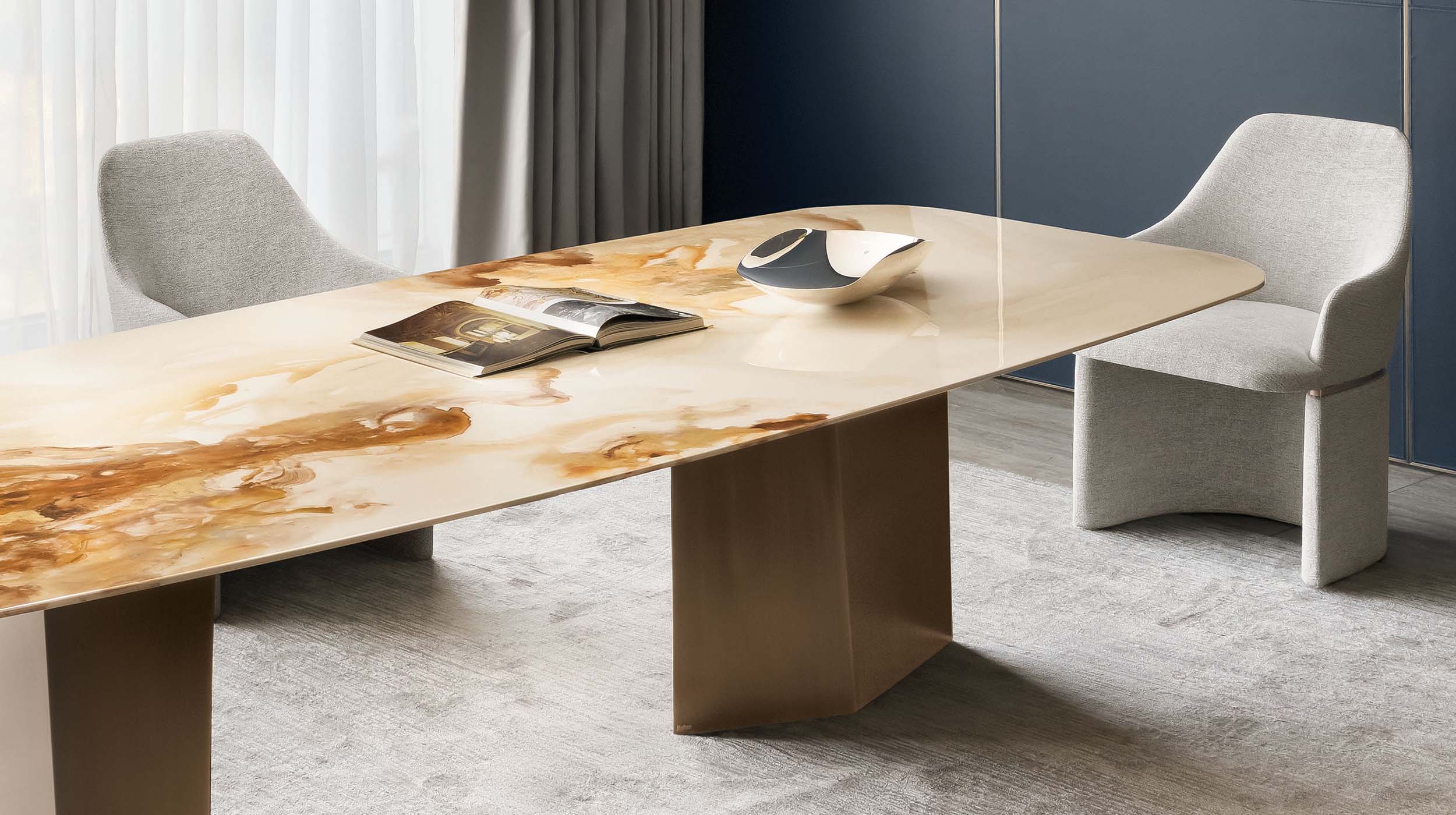 Block one image centered