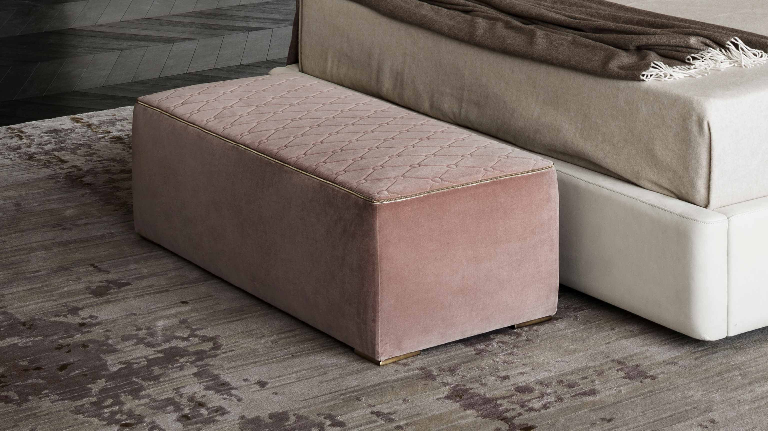 Block one image centered