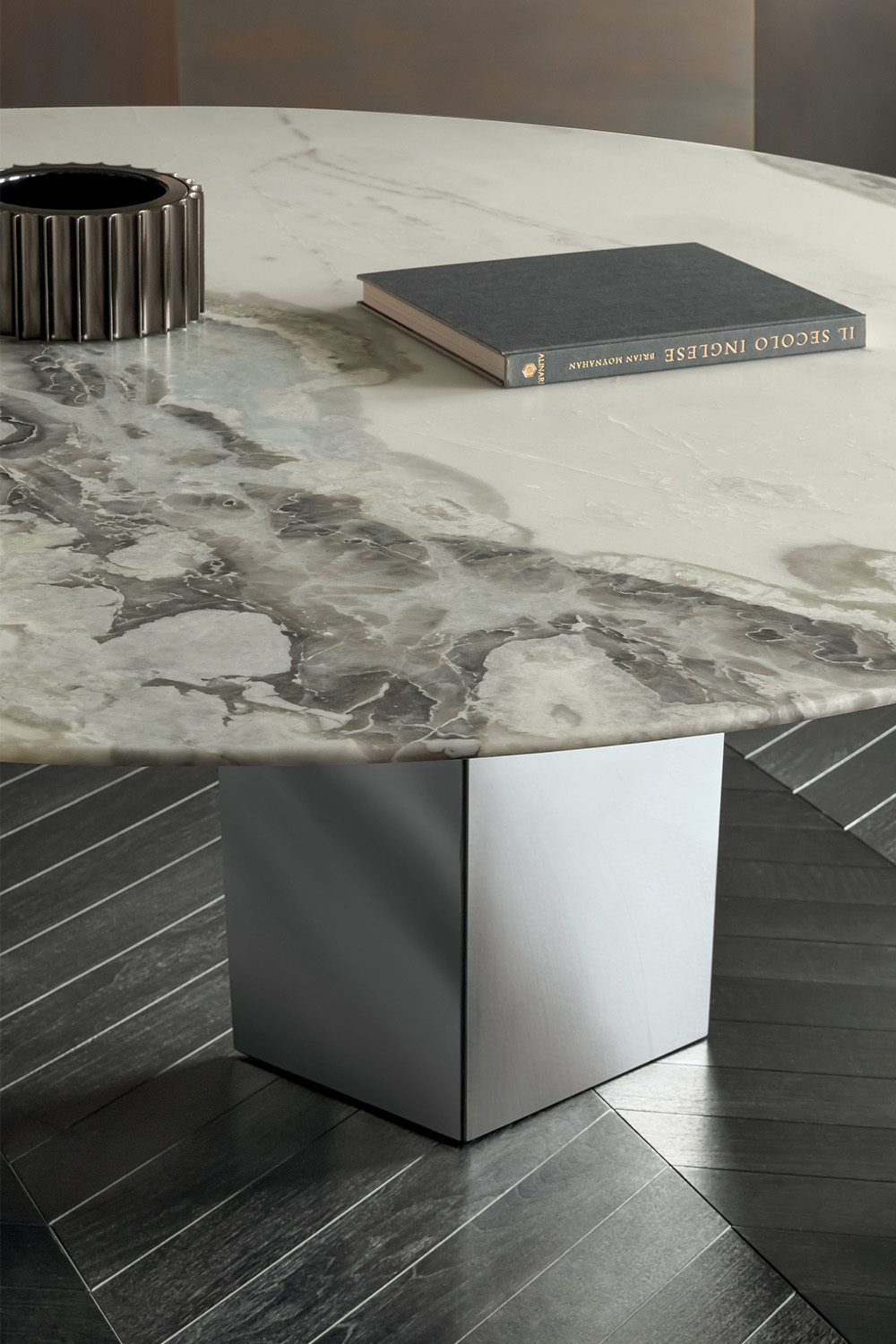 Block one image right