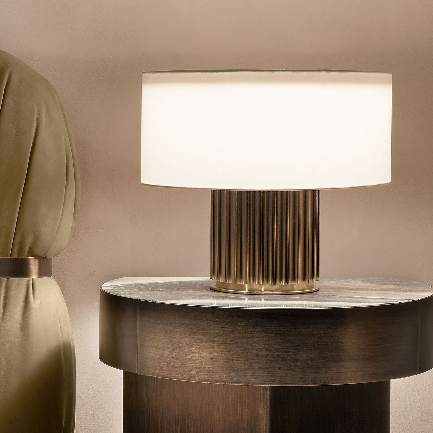 Block one image left