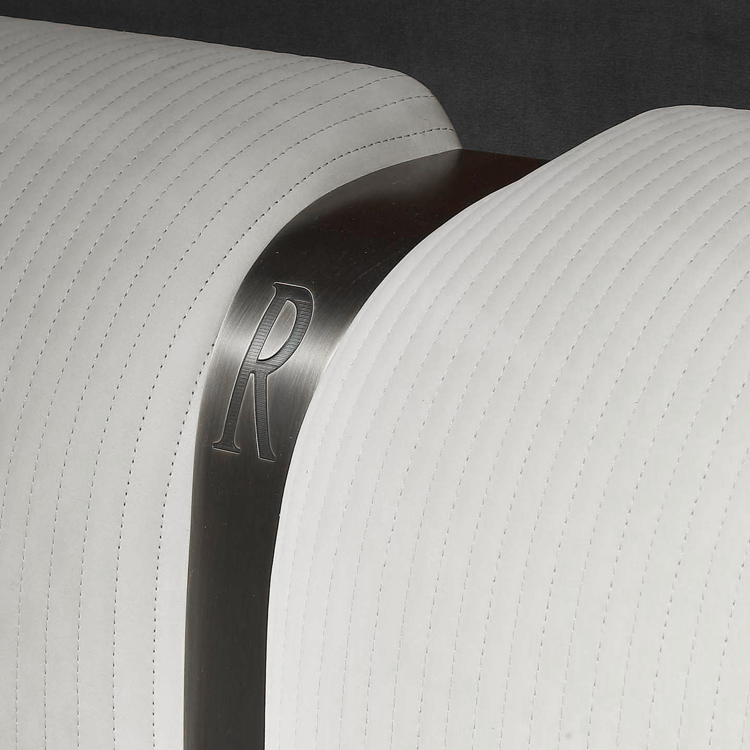 Block one image right