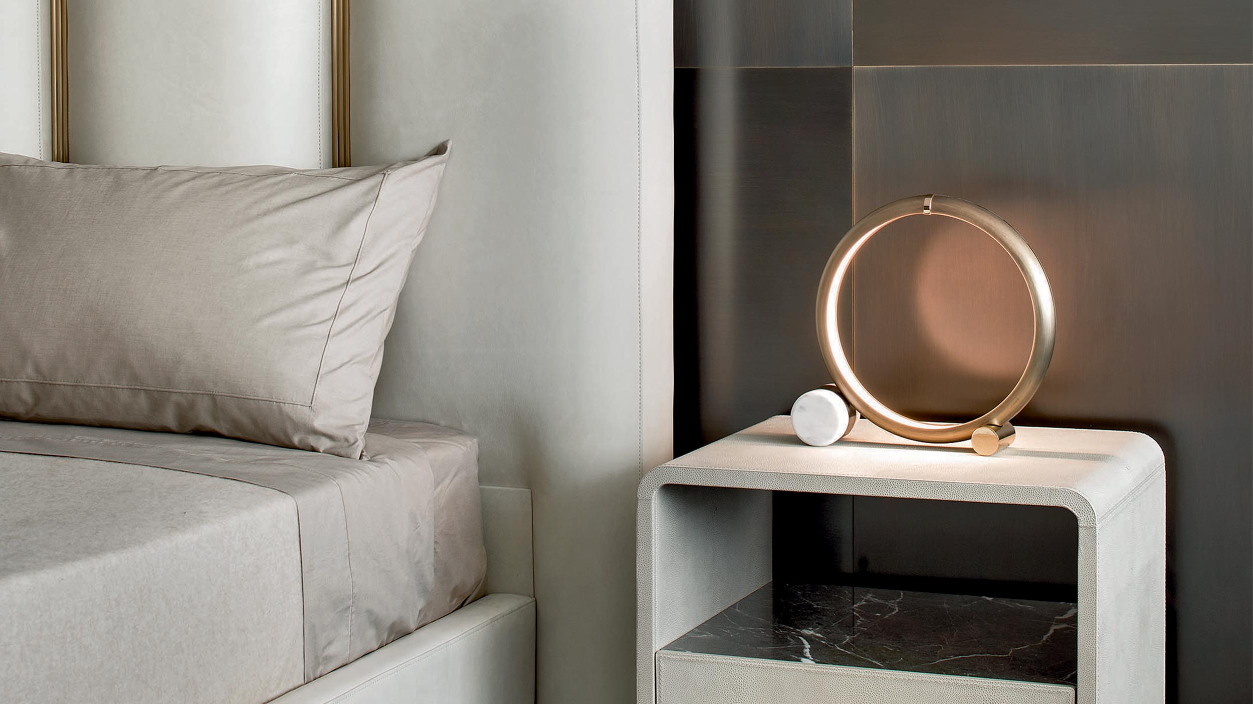 Block one image centered