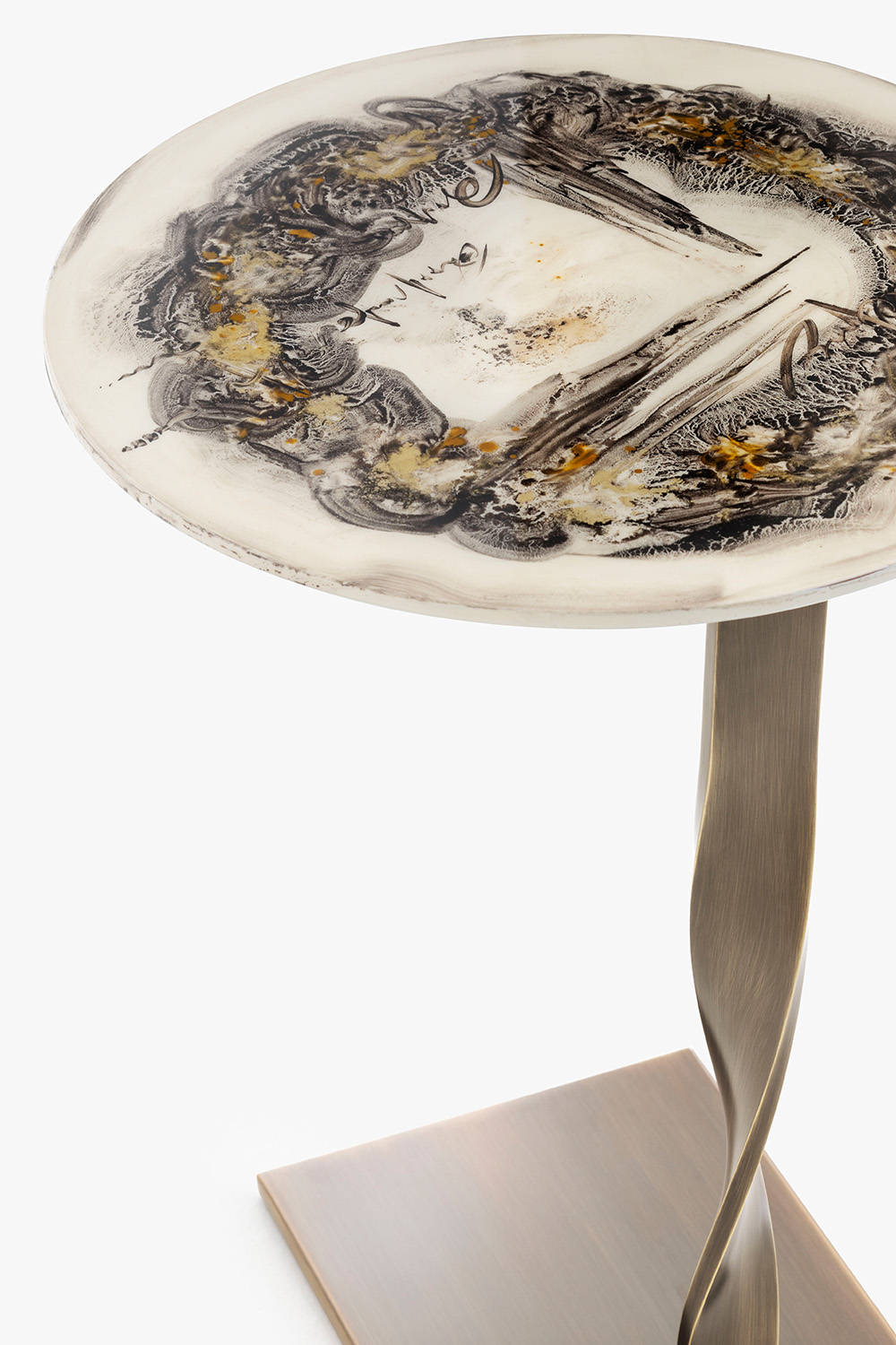 Block one image right