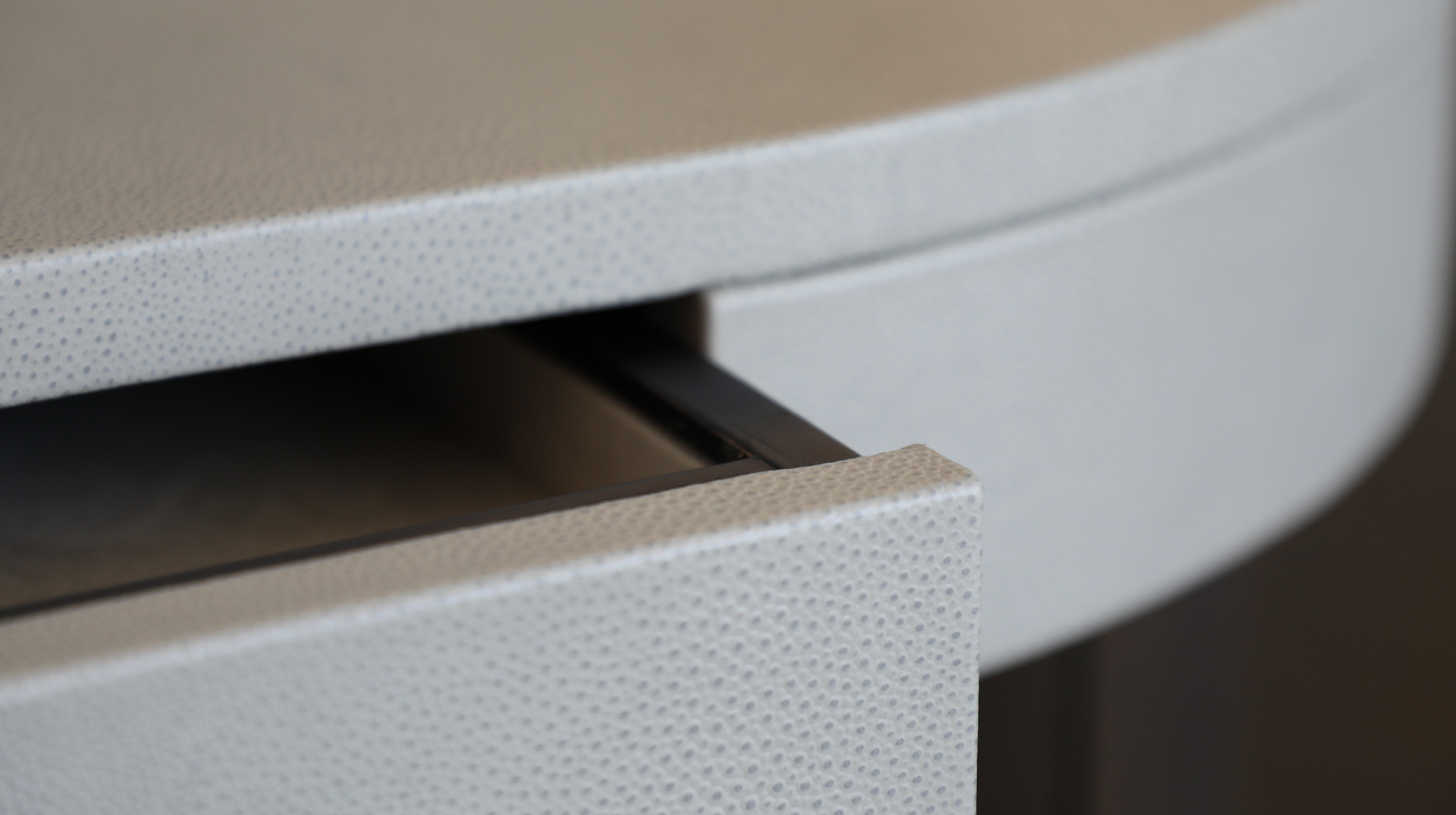 Block one image centered