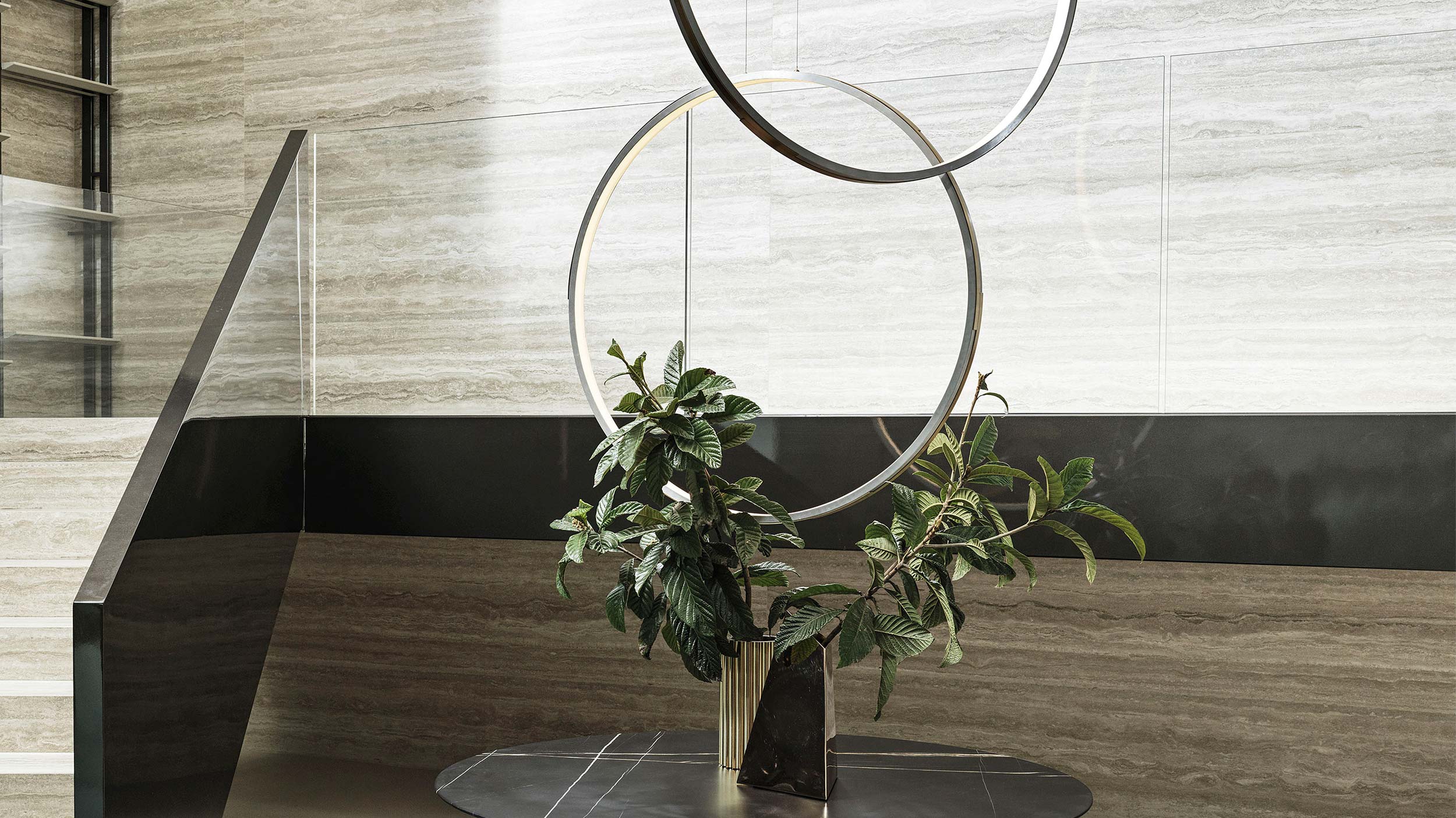 Block one image centered