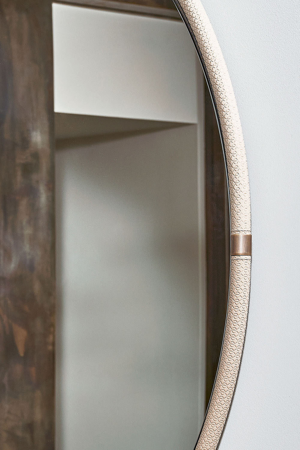 Block one image right