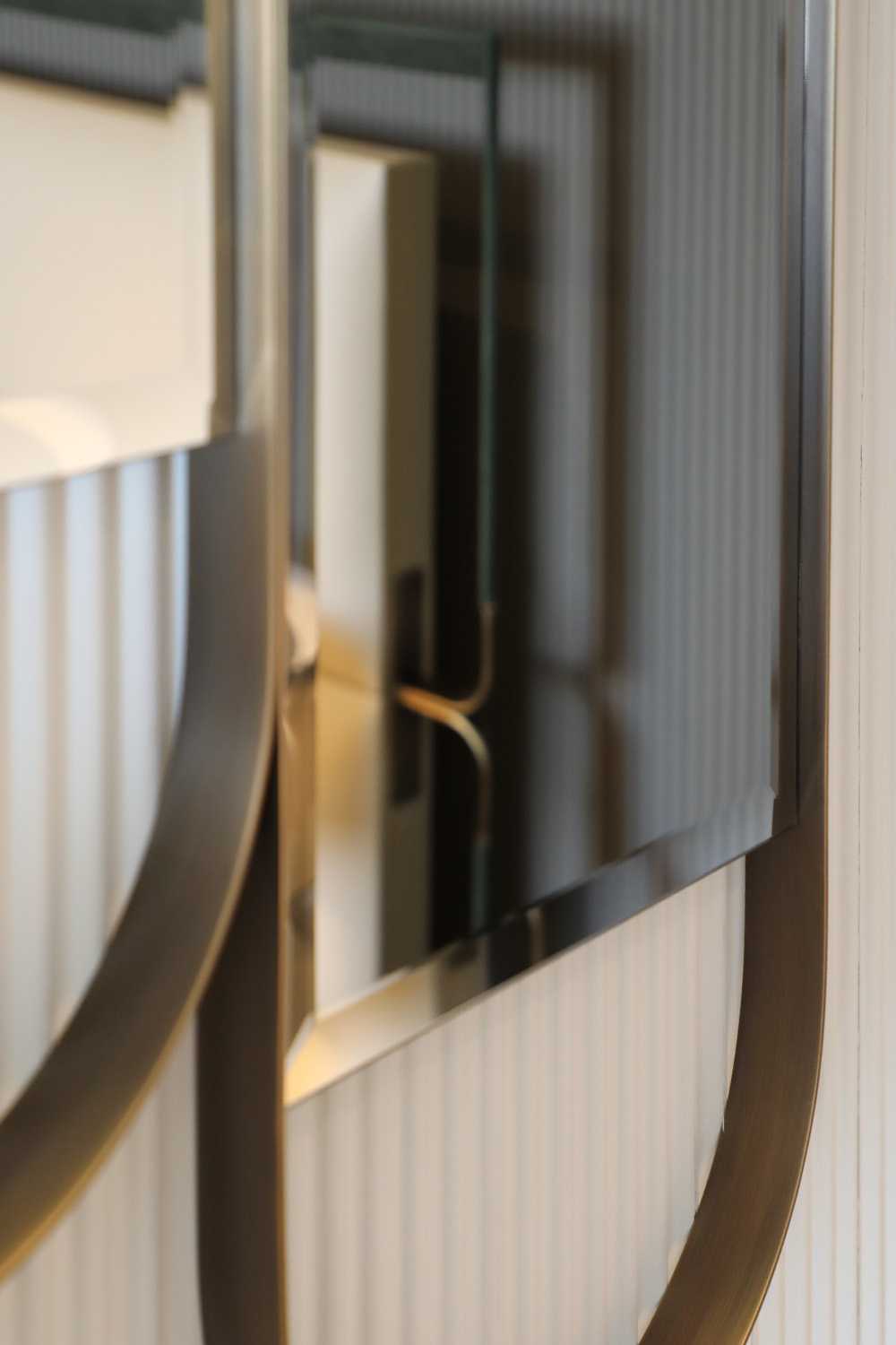 Block one image right