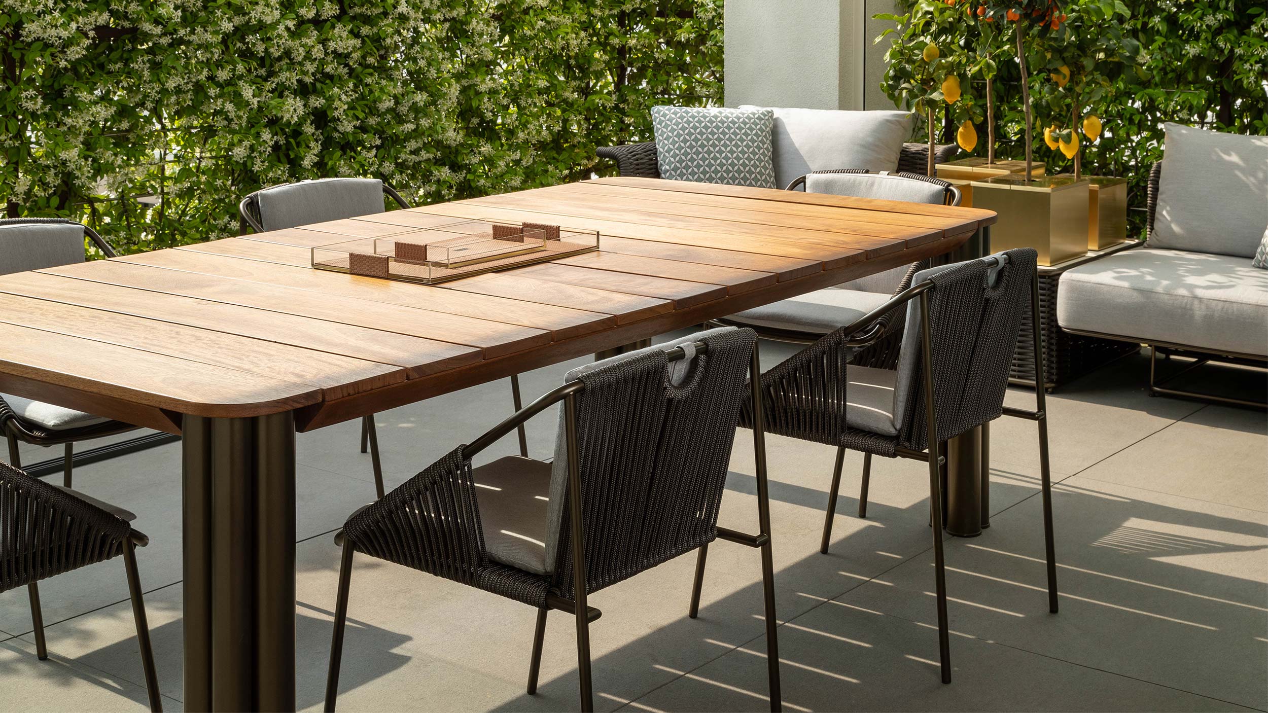 Block one image full