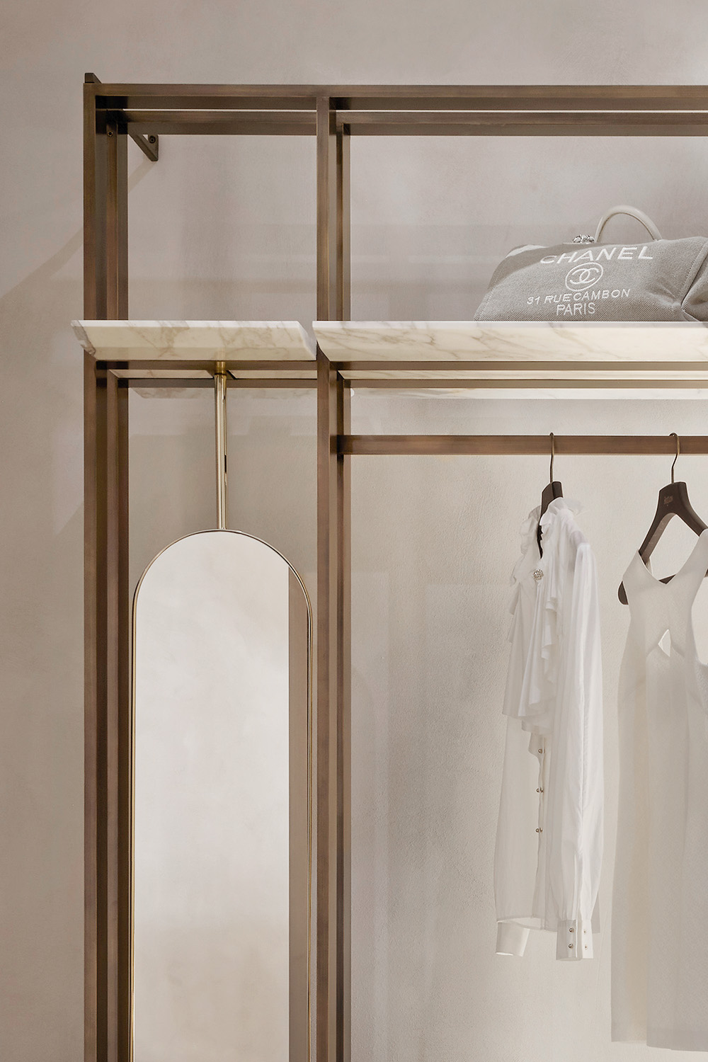 Block one image left